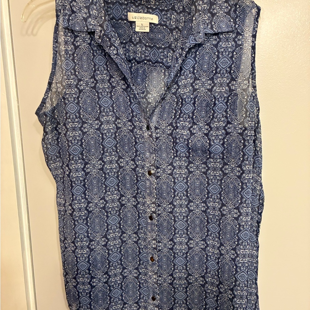 Liz Claiborne Navy and White Patterned Top